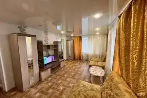 Апартаменты на улица Орджоникидзе, 10А, Лысьва