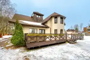 Дом у Озера Разлив, Сестрорецк