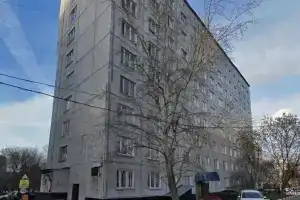 На квартире на улице Дегунинская, Москва