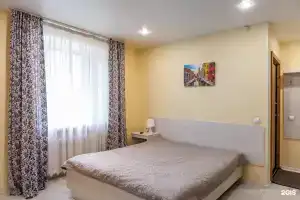 Виктория, Курган