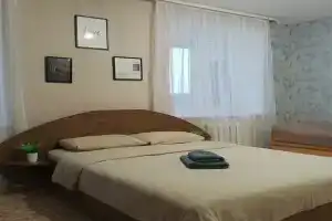 Апартаменты на Комарова 8/64, Уфа