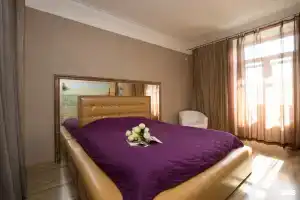 Этажидейли, Екатеринбург