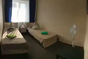 Гостиница «Взлет», Сенной