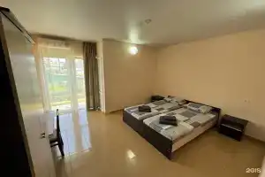 Izi Hotel, Джубга