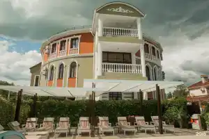 Отель «Биография», Новороссийск