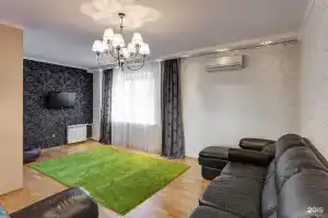 Апартаменты на Тихомирнова 11, Казань