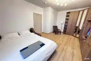 Апартаменты на Бехтерева дом 25к1, Москва