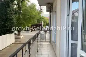 Апартаменты на Серафимовича 19, Геленджик