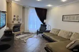Бунгало Таунхаус, Зеленая Поляна