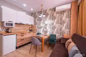 Море апартаментов, Эсто-Садок