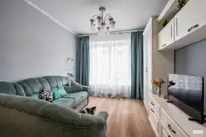 Апартаменты на улица Лётчика Ларюшина, 4к2, Москва