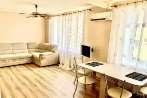Top House (Топ Хаус) на улице Белинского, Нижний Новгород