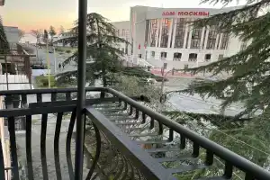 Апартаменты на Генерала Дбар 12 , Сухум