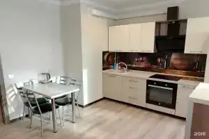 Апартаменты на улица Беляева, 35к2 кв 42, Тюмень