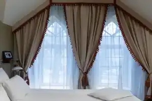 Имение Алтунъ корпус «Дом над озером», Алтун