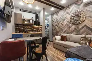 Море апартаментов, Эсто-Садок