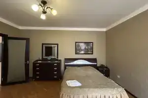 Апартаменты на Цюрупы, 145/1, Уфа