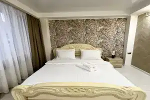 Апартаменты на микрорайон Тырган, 10-й микрорайон, 25Ак2, Прокопьевск