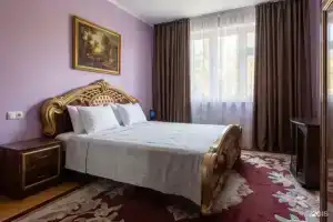 Квартира на Ангарской 4, Москва