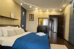 SvoyLux (СвойЛюкс) на улице Татьяны Макаровой, Москва