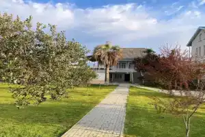 Вилла Чачба, Сухум