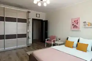 Две Подушки на проспекте Станке Димитрова 67 корпус 5, Брянск