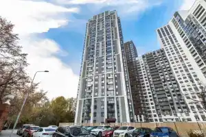 Лайт Апартаменты на улице 8 Марта 202/3, Екатеринбург