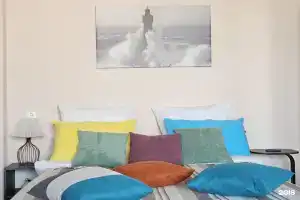Гостиница «Live comfortably on Oktyabrsky Avenue 82», Череповец