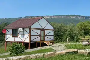 Villari, Даховская