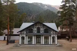 Уютная трёхкомнатная вилла, Архыз