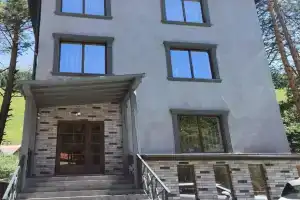 El hotel, Терскол