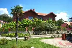 Гостевой дом «Пенаты», Лоо