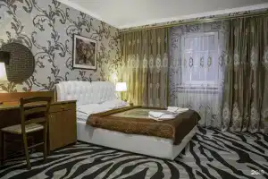Home Hotel, Внуково