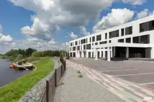 Гостиница «Аванпорт», Бор