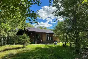 Кемпинг «Озёра», Артём