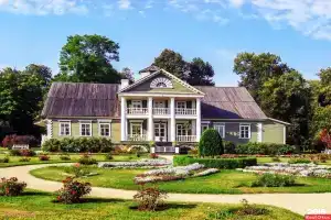 Гостиница «в Петровском», Петровское