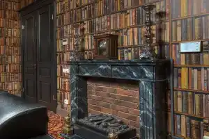 11 rooms, Москва