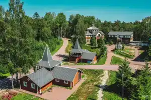 Загородный комплекс «Кирочное Подворье», Поляны