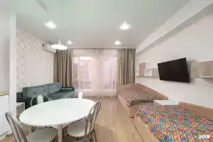 Morerooms, Адлер