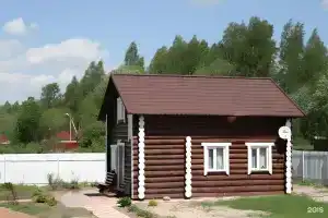 Дом на Береговой, 1, Рогожа