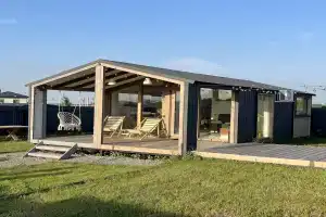 Lake House, Студёновка
