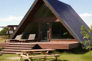 Уютные А-фрейм дома с панорамным видом в Шаховском районе