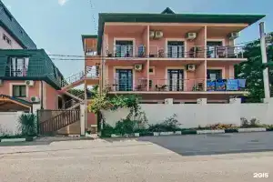 Гостевой дом «Светлый», Дивноморское
