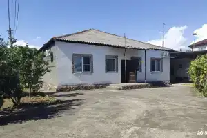 Гостевой дом «Акуна Матата», Сухум