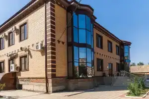 Отель «Магнолия», Икряное