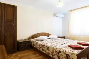 Огонёк, Адлер