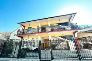 Гостевой дом «Киви и Цитрус», Лоо