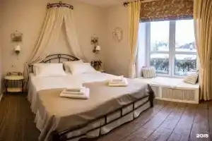 Монастырская