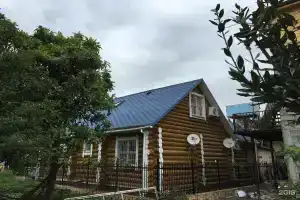 Домик с голубой крышей, Оползневое