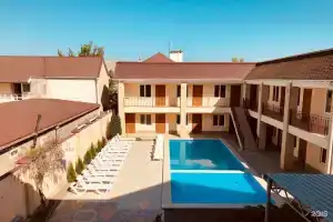 Отель «Марлен», Благовещенская